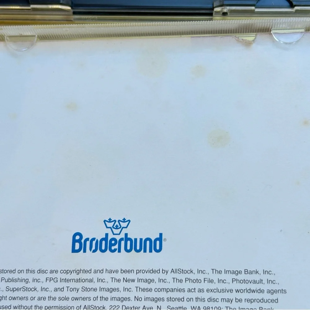2 CD-Roms Where in the World USA Carmen Sandiego Broderbund